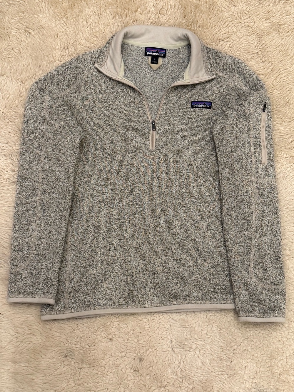 Patagonia Women’s Half-Zip Fleece Pullover in Heather Light Gray